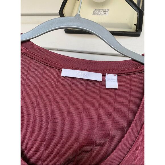 Hugo Boss Maroon Burgundy Ribbed Short Sleeve Scoop Neck Blouse, Size Medium - Picture 2 of 9